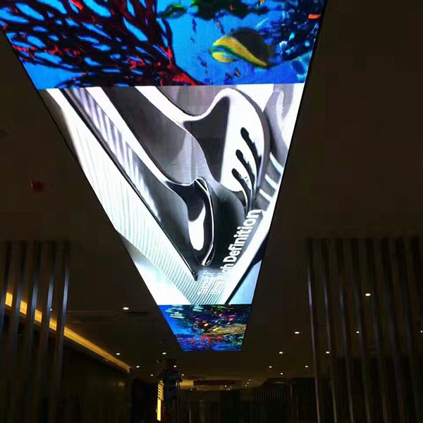 P5室內(nèi)高清LED天幕屏